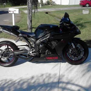 Meet your Posher, Carlos